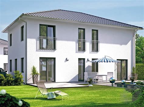 Am 28.07.2015 haben wir mit der firma dennert massivhaus gmbh ein icon haus gebaut. Einfamilienhaus ICON 4 City mit Walmdach von Dennert ...