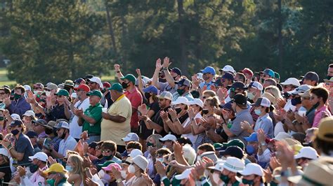 Masters Patrons Cheer For Will Zalatorison No 18 During The Final