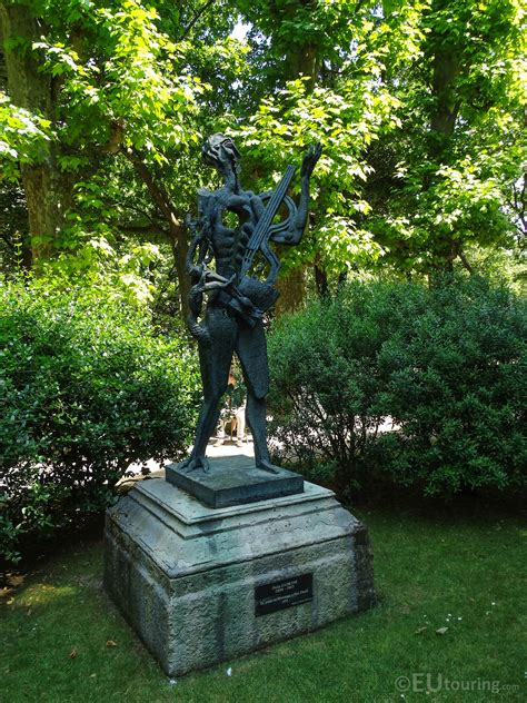 Photo Of Jardin Du Luxembourg Le Poete Statue Page 55