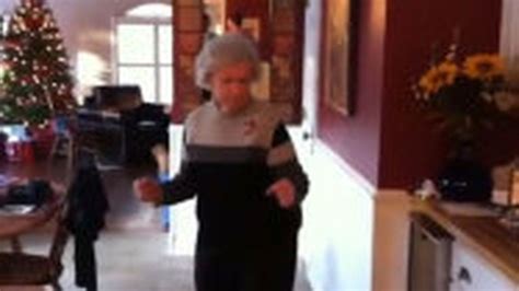Grandma Dances To Dubstep Chicago Tribune