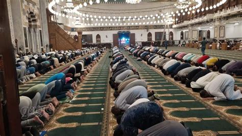 مشاهد روحانية رائعة صلاة التهجد من مسجد الحصري بـ6 أكتوبر فيديو وصور