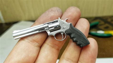 Miniature Sandw 686 Colt Python Revolver купить по выгодной цене