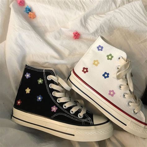 Converse 🤍🖤 Painted Shoes Diy Swag Shoes Shoes
