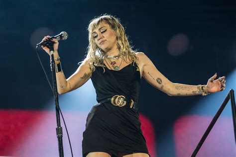 Miley Cyrus Debuts Three Songs Teases New Release At Big Weekend Fest
