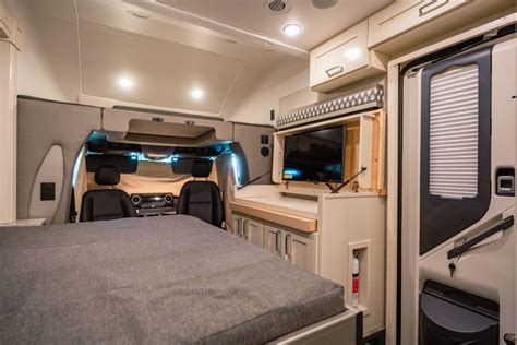 Best Class C Motorhome Under 30 Feet By Real Reviews 10 Top Pick
