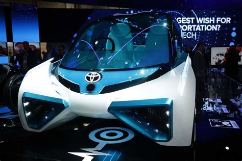 The Toyota Fcv Plus A Hydrogen Fuel Cell Concept Vehicle Which
