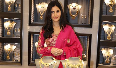 Global Brand Ambassador Katrina Kaif Inaugurates Kalyan Jewellers Showroom