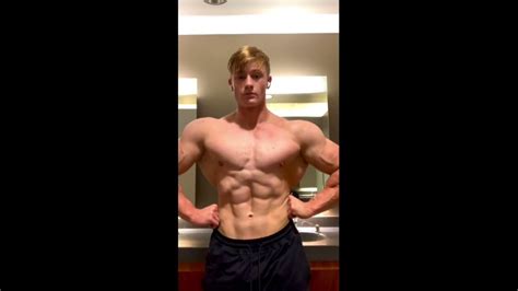 Young Muscular Bodybuilder Tiktok Er Posing Youtube