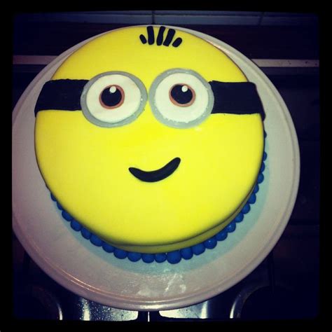 This simple, easy and effortless minion cake tutorial with step by step progress pictures makes cake decorating fun. My attempt at an easy minion cake | Fair Cake Ideas ...