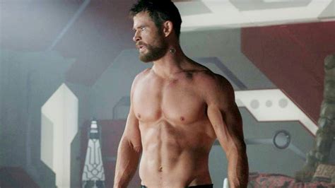 Chris Hemsworth Atualiza Os Fãs Sobre O Tamanho De Seu Corpo Em Novo Vídeo Guia Disney Brasil