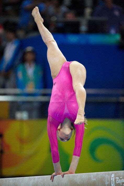 Wow Ideas Female Gymnast Gymnastics Pictures Usa Gymnastics