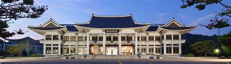 서울 경기 인천 부산 대구 대전 경남 전남 충남 광주 울산 경북 전북 충북 강원 제주 세종 전국. 관람안내 >