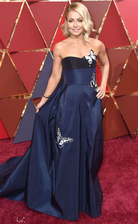 Kelly Ripa With Images Fashion Gowns Red Carpet Oscars Fashion