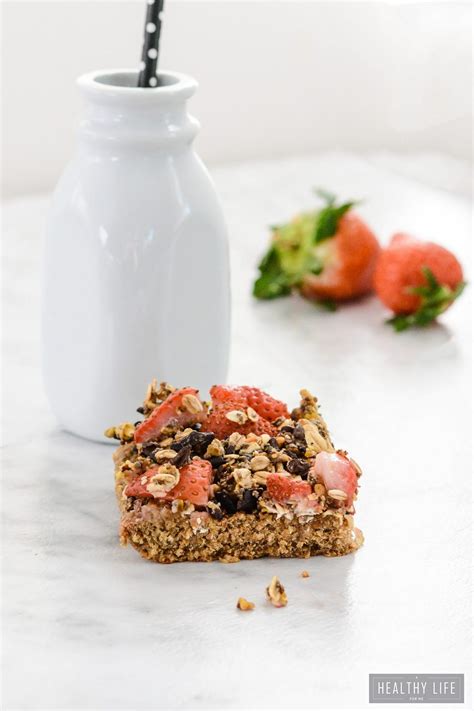 Oatmeal Pistachio Strawberry Breakfast Bars A Healthy Life For Me