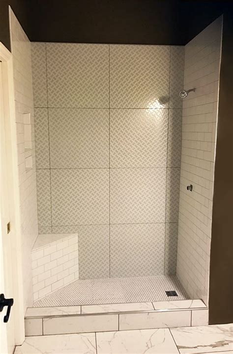 Последние твиты от exact tile inc. Shower featuring Walker Zanger's Deco D'Antan Filet | Tile ...
