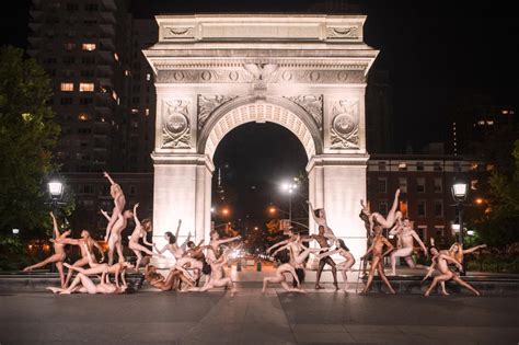 Dancers Strip Down For Stunning Nyc Photographs