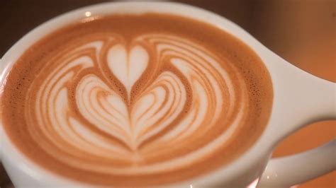 48 Tulip Art Coffee Pictures Latte And Nespresso Art