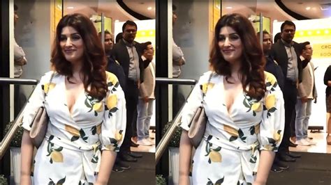 Twinkle Khanna At The Finale Of Crossword Book Awards 2020 Part 1