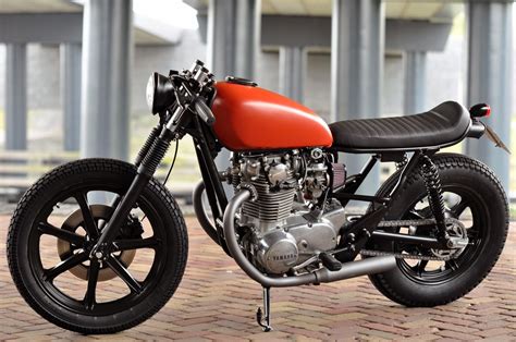 Left Hand Cycles Yamaha Xs650 Se Simplicity And Beauty