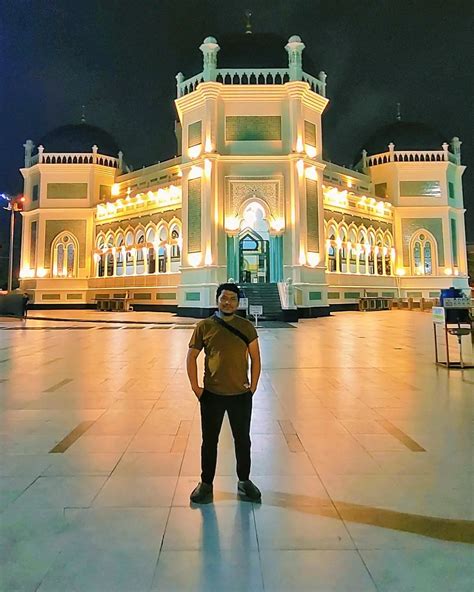 Masjid Raya Medan Harga Tiket Foto Lokasi Fasilitas Dan Spot