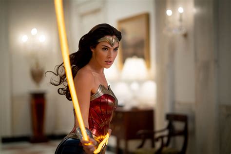 Does Wonder Woman 1984 Hide Its Heros True Superpowers The New Yorker