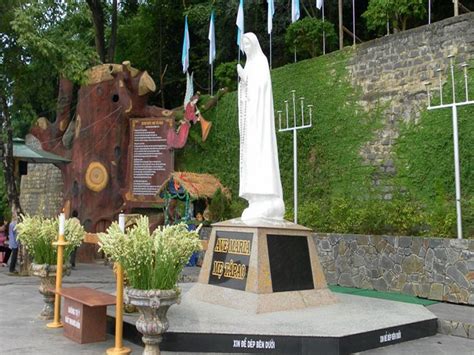 Tà pao tháng tám, ánh thiều hiển linh. Tour Du Lịch: Hành Hương Đức Mẹ Tà Pao | Đức Mẹ Núi Cúi (1N1Đ)
