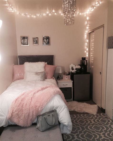 15 teenage bedroom ideas to make decorating a teen's space simple. Pinterest ~Girly Girl Add me for More!!!😏 | Small room ...