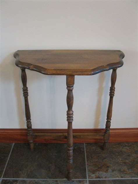 The top of the table has a scalloped edge. Vintage Half Moon side table - 3 legged table - small wood ...