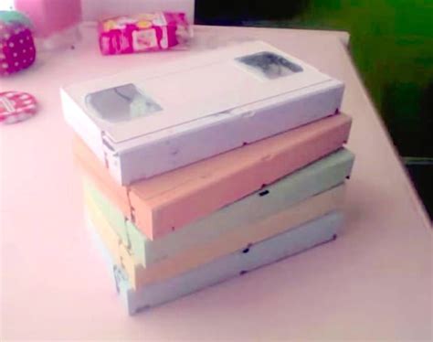 10 Ways To Give Old Useless Vhs Tapes A Second Life Vhs Crafts