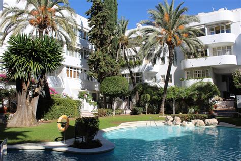 Apartamento Con 2 Dormitorios En Venta Marbella R2951027