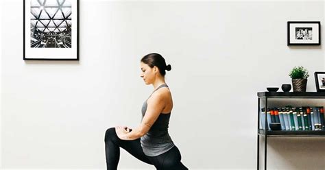 Tight hip flexors can cause serious discomfort. Best Hip Flexor Stretches and Strengthening Moves | 8fit ...