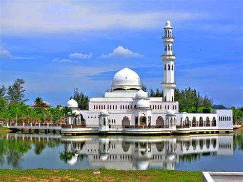 Tengku Tengah Zaharah Mosque Religious Building Terengganu