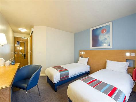 Travelodge Reading M4 Eastbound Updated 2020 Prices Motel Reviews