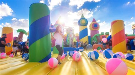 Largest Inflatable Theme Park In The World Returns Next Week 15 Hours