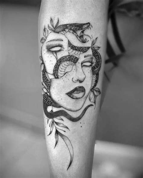 32 Bold Medusa Tattoo Designs With Profound Significance