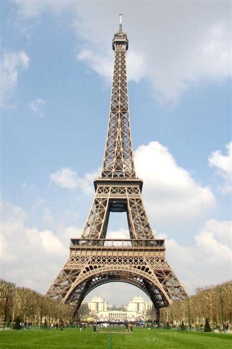 49 Eiffel Tower Wallpaper For Iphone On Wallpapersafari