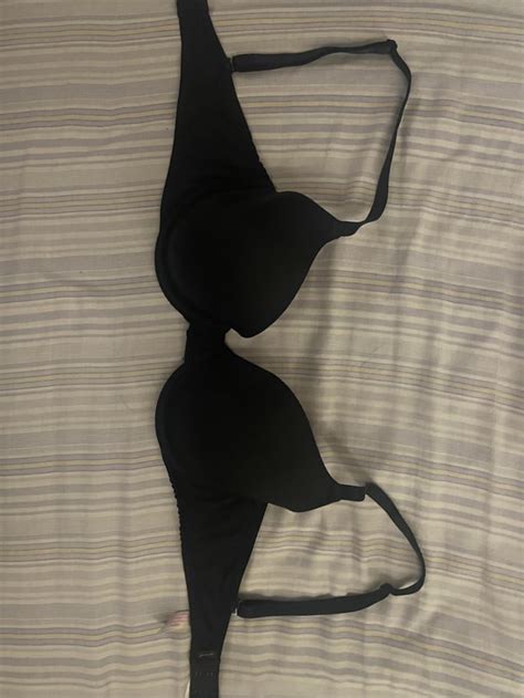 Slut Trying To Sell Me Her Bra And Panties 🔥😂😏 How Would Cum On It And