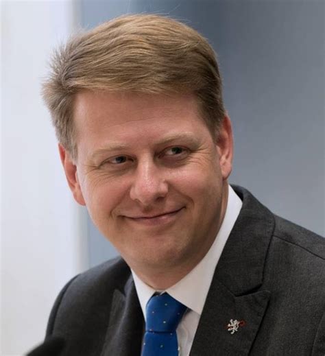 Kapela prouza poprvé veřejně vystoupila 17. Tomáš Prouza: Čeští zemědělci by měli přestat brečet | Finmag.cz