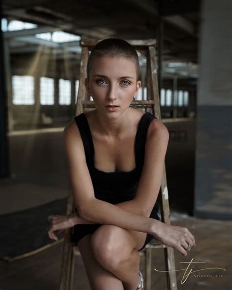 Macy Meadows Model Portfolio Beauty Full Girl Celebrities