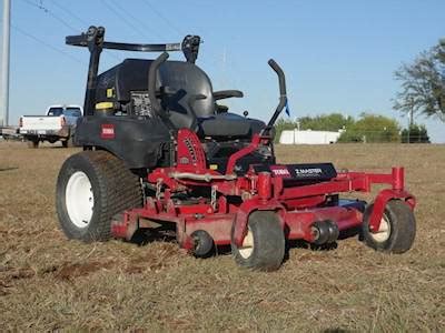 2004 Toro Z MASTER COMMERCIAL 3000 Riding Lawn Mower For Sale 687