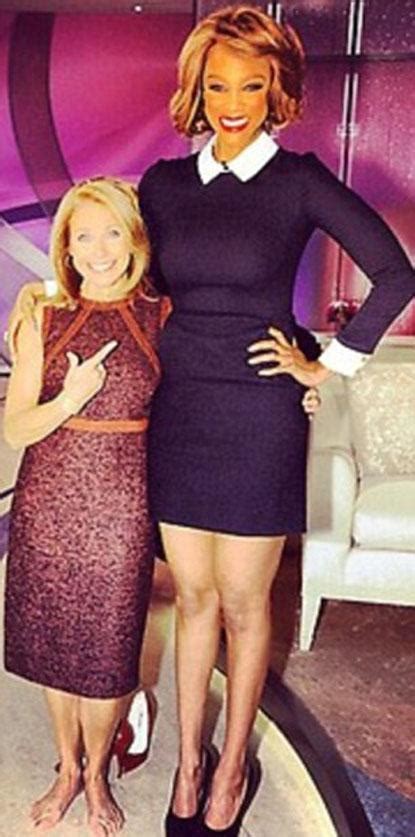 Tyra Banks Towers Over Katie Couric In Twitter Photos