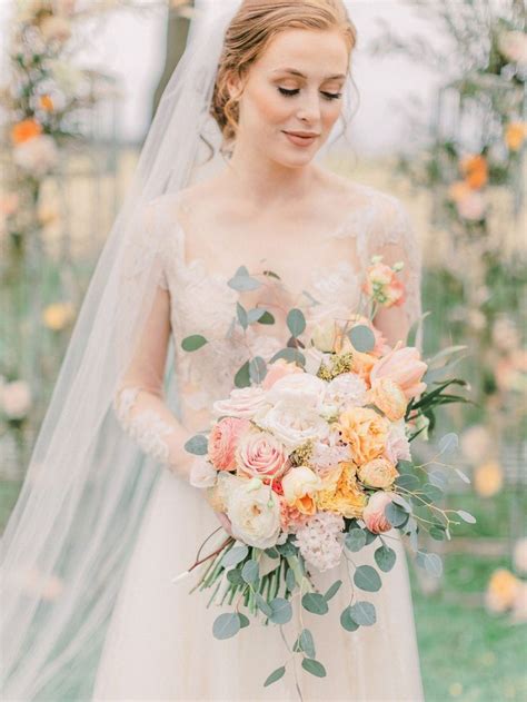 Peachy Pink Florals And A Goreous Willowby Gown Make For A Stunning