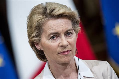 Ursula von der leyen, who is a confirmatory vote away from becoming the first female president of the european commission, fled to the uk in the late 1970s after her family was warned the red army faction was planning to kidnap her. Coronavirus, Ursula von der Leyen: Chiedo scusa all'Italia ...