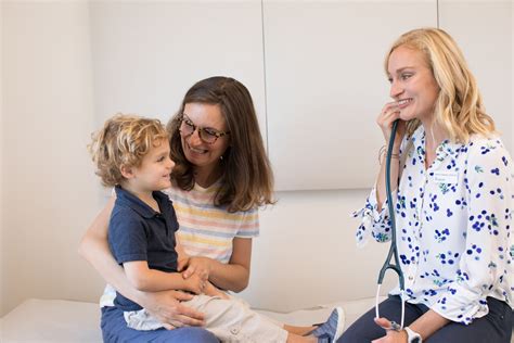 The team treats all types of allergies, from seasonal allergies and food allergies to chemical sensitivities and allergic skin conditions. Food Allergy Treatment & Oral Immunotherapy (OIT) | Latitude