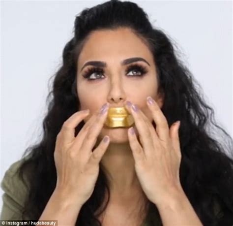 Beauty Blogger Huda Kattan Tries Out Bizarre Collagen Lip Mask Daily Mail Online