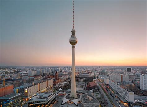Berlin, capital and chief urban center of germany. Oferte Revelion 2019 Berlin - Revelion 2019 Germania, Ana ...