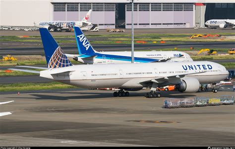 N2534u United Airlines Boeing 777 322er Photo By Chiu Ho Yang Id