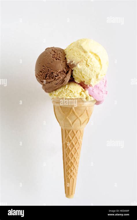 Ice Cream Cones And Cones With Chocolate And Waffles Hi Res Stock Photography And Images Alamy