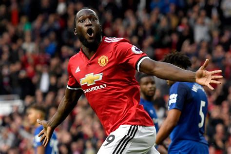 Romelu lukaku could play for chelsea in the uefa super cup final next week, with reports suggesting that his £100m transfer will be completed within the next 48 hours. Can consistent Lukaku catch goal king Cole?