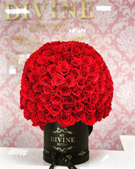 Roses 200 Round Box My Divine Decors Flower Boutique Flower Arrangements